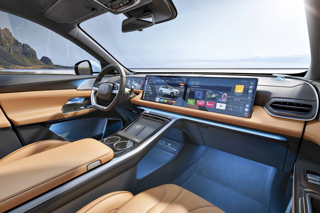 2023-XPeng-G9-4.jpg XPENG G9 - O fabricante promete uma experiência de cinema imersiva no SUV elétrico com 22 alto-falantes e sensores que produzem vibrações nos assentos -