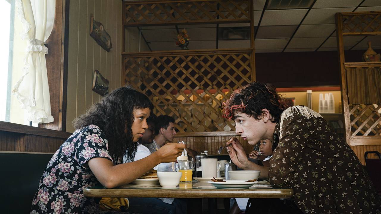 INSACIÁVEIS - Taylor e Timothée no longa: desejo de ser normal -