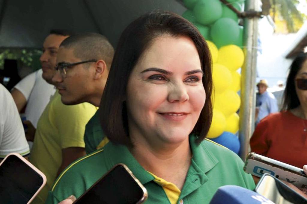 CORONEL-FERNANDA-2022-8-FACEBOOK.jpg FOGO AMIGO - Coronel Fernanda (PL-MT): eleita repetindo o mote de campanha “Pela liberação do porte” -