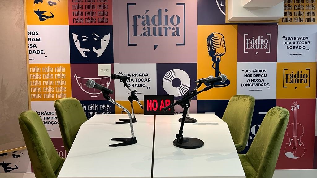 Estúdio Rádio Laura Estúdio Rádio Laura