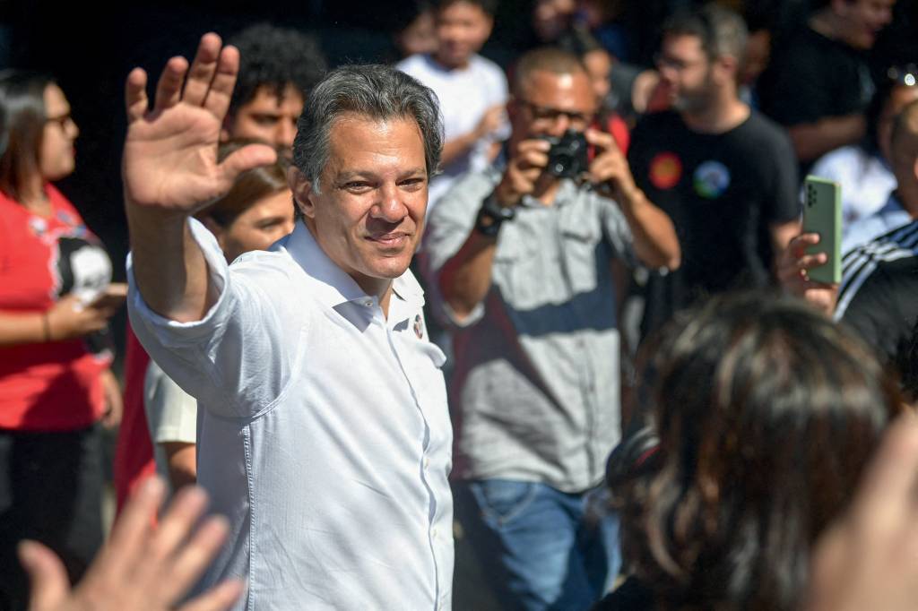 BRAZIL-ELECTION-RUNOFF-VOTERS GRATIDÃO - Fernando Haddad: lugar de honra no novo governo e reconhecimento pelo esforço feito em São Paulo -