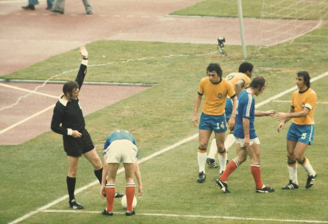 Brasil x Iugoslávia 1974 Brasil empatou sem gols após o tricampeonato em 1970 -