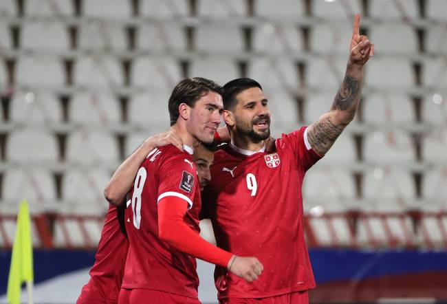 Serbia v Republic of Ireland – FIFA World Cup 2022 Qatar Qualifier Dupla de ataque é a esperança de gols da Sérvia -