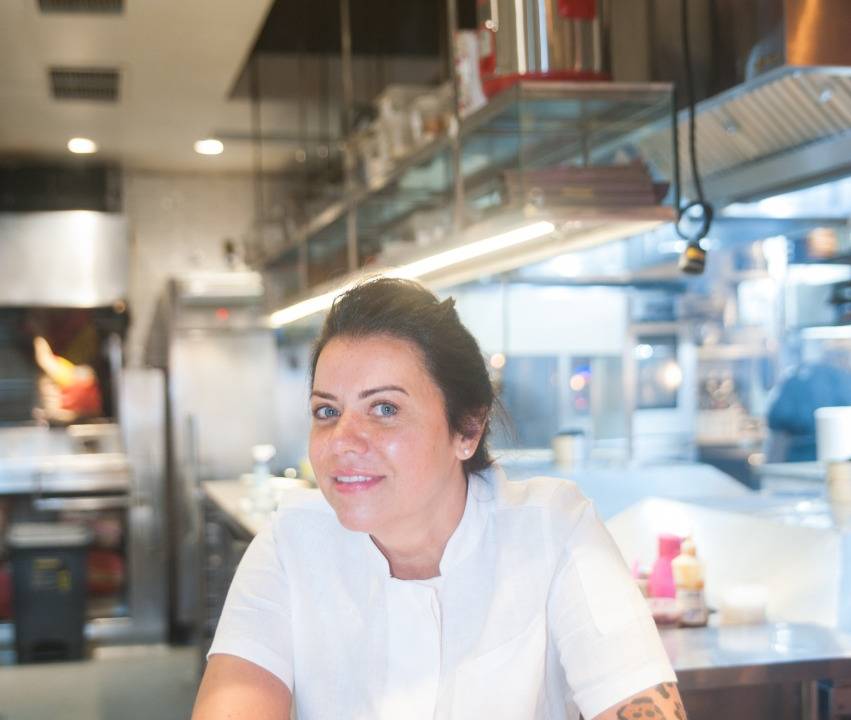 A chefe Janaína Torres Rueda.