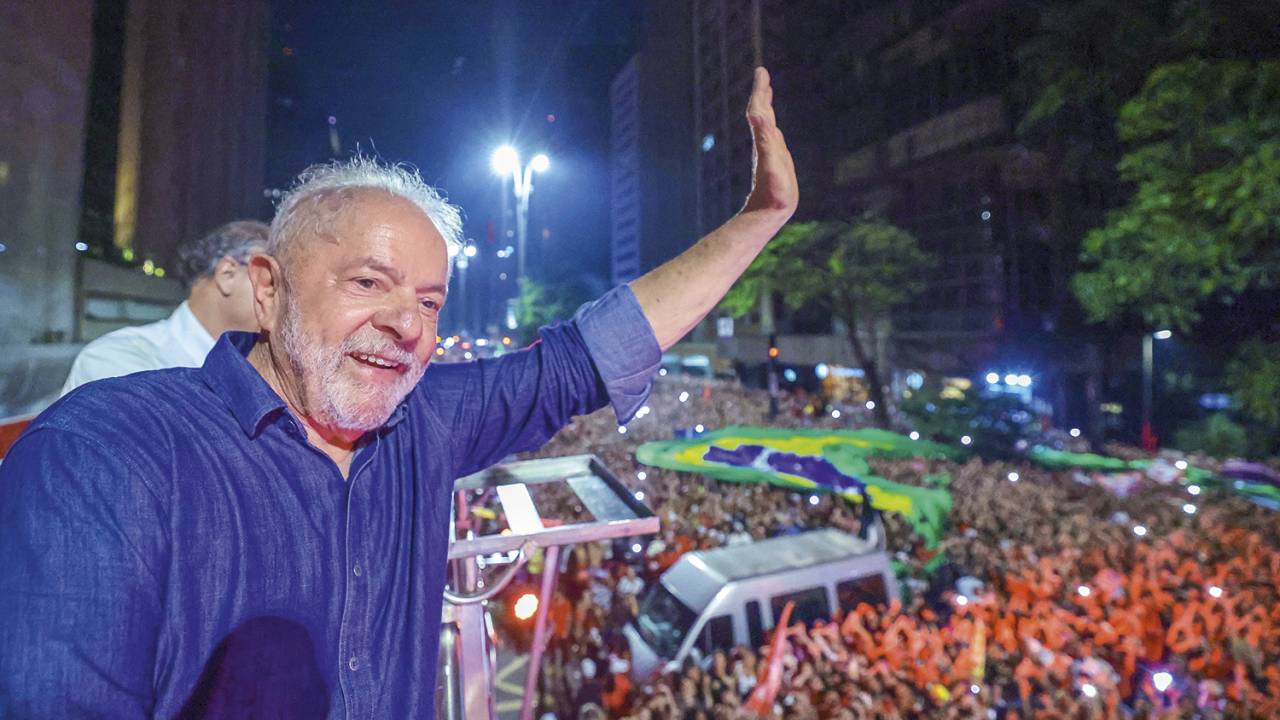 Recém-eleito, Lula discursou na Avenida Paulista no dia 30 de outubro de 2022