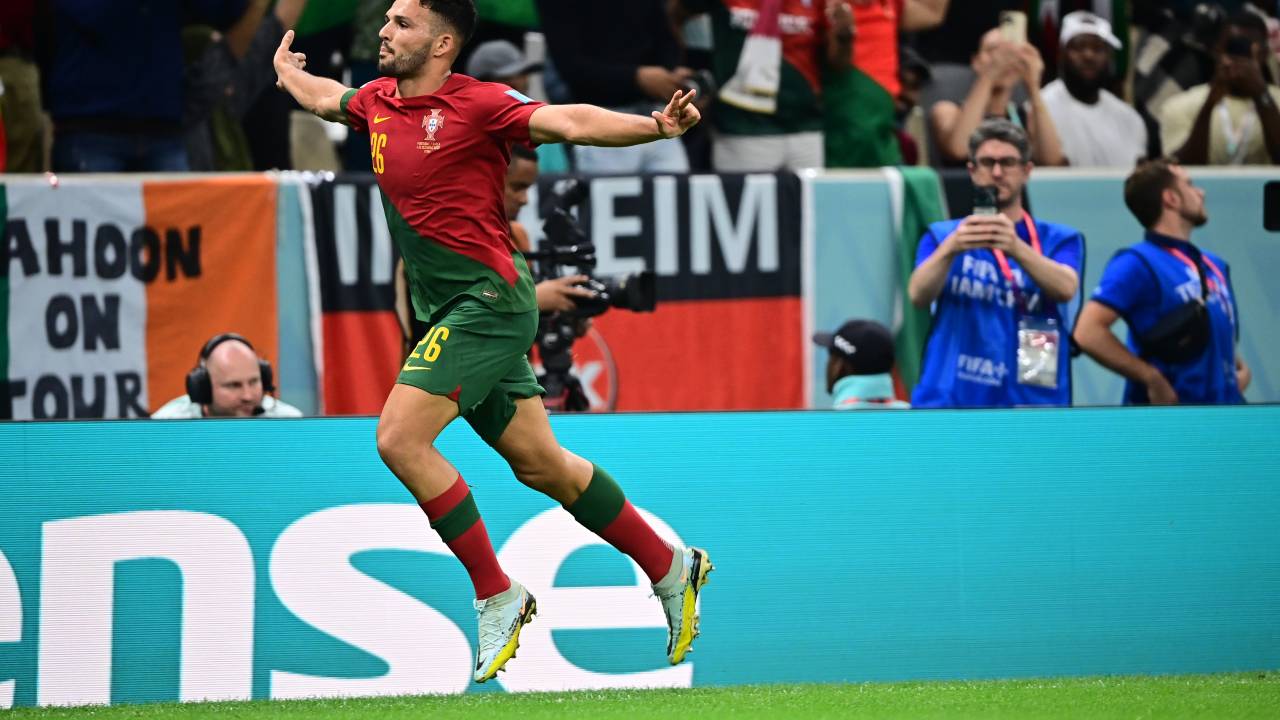 Camisa 26 comemora a noite mágica no estádio Lusail -