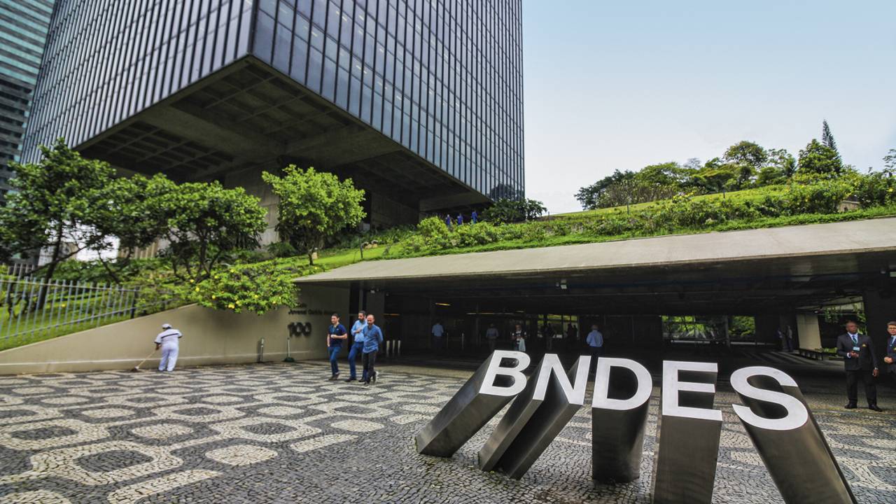 POLÍTICA - BNDES, no Rio: aposta nos “campeões nacionais” da era Lula causou polêmica e prejuízos -