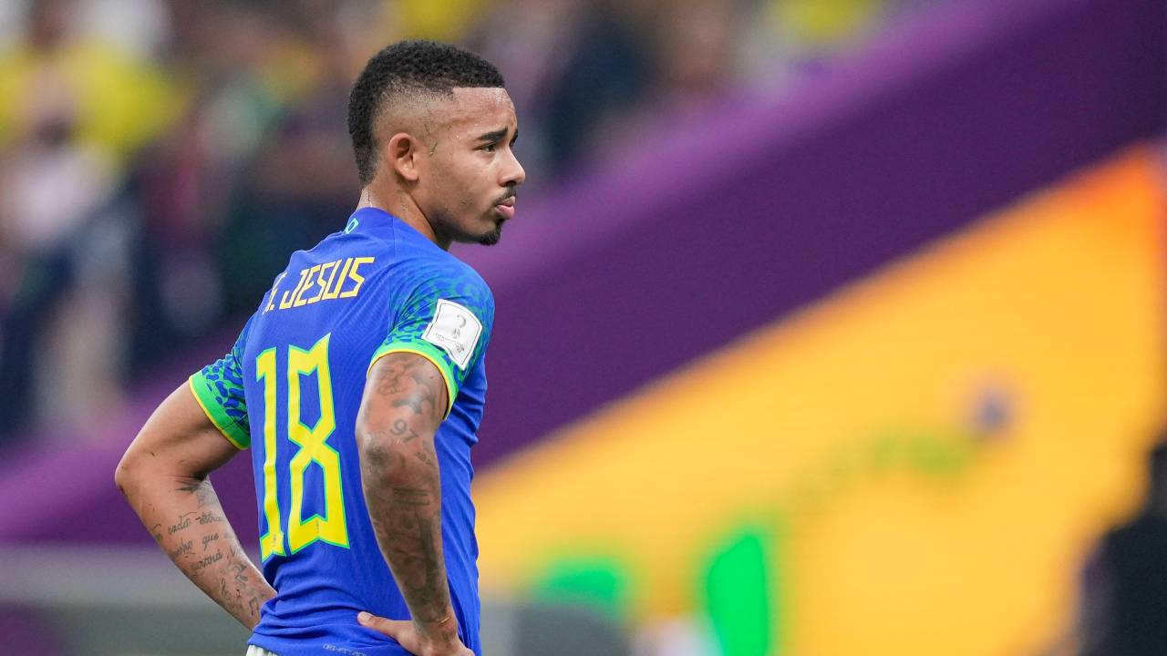 LUSAIL CITY, QATAR - DECEMBER 02: Gabriel Jesus of Brazil looks on during the FIFA World Cup Qatar 2022 Group G match between Cameroon and Brazil at Lusail Stadium on December 2, 2022 in Lusail City, Qatar. (Photo by Manuel Reino Berengui/DeFodi Images via Getty Images)