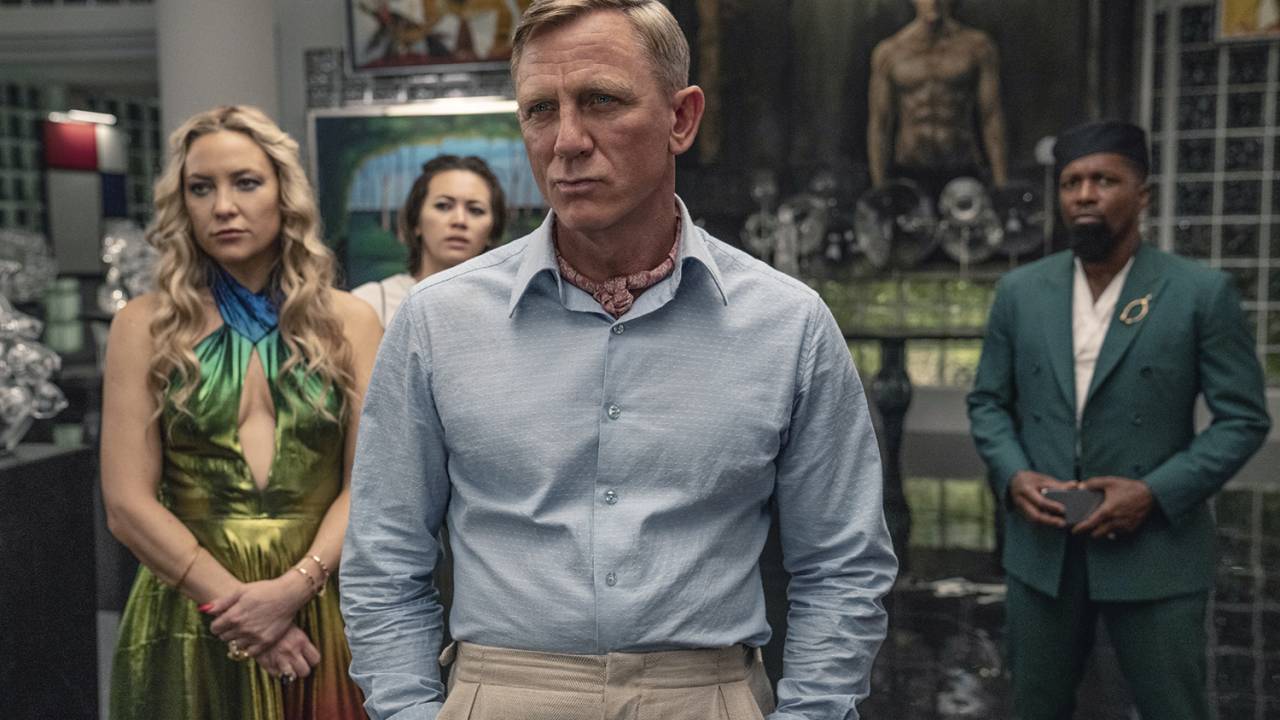 QUEM MATOU? - Daniel Craig, ao centro: a volta do divertido detetive de Entre Facas e Segredos -
