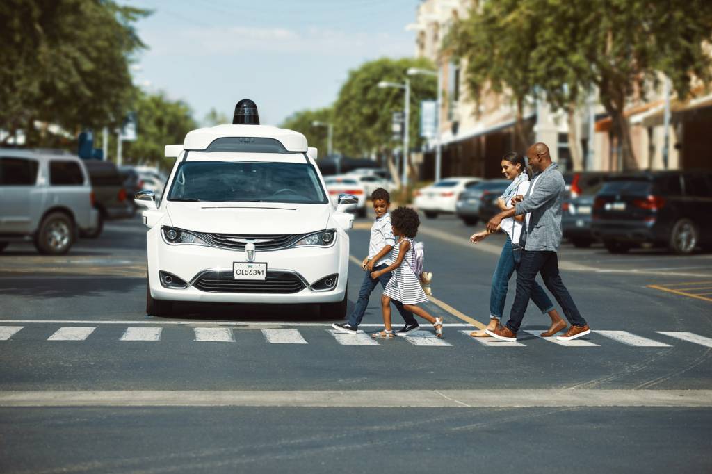 WAYMO—CARRO-AUTONOMO-b.jpg SEM DIREÇÃO - Teste da Waymo: falha faz com que veículo erre o caminho -