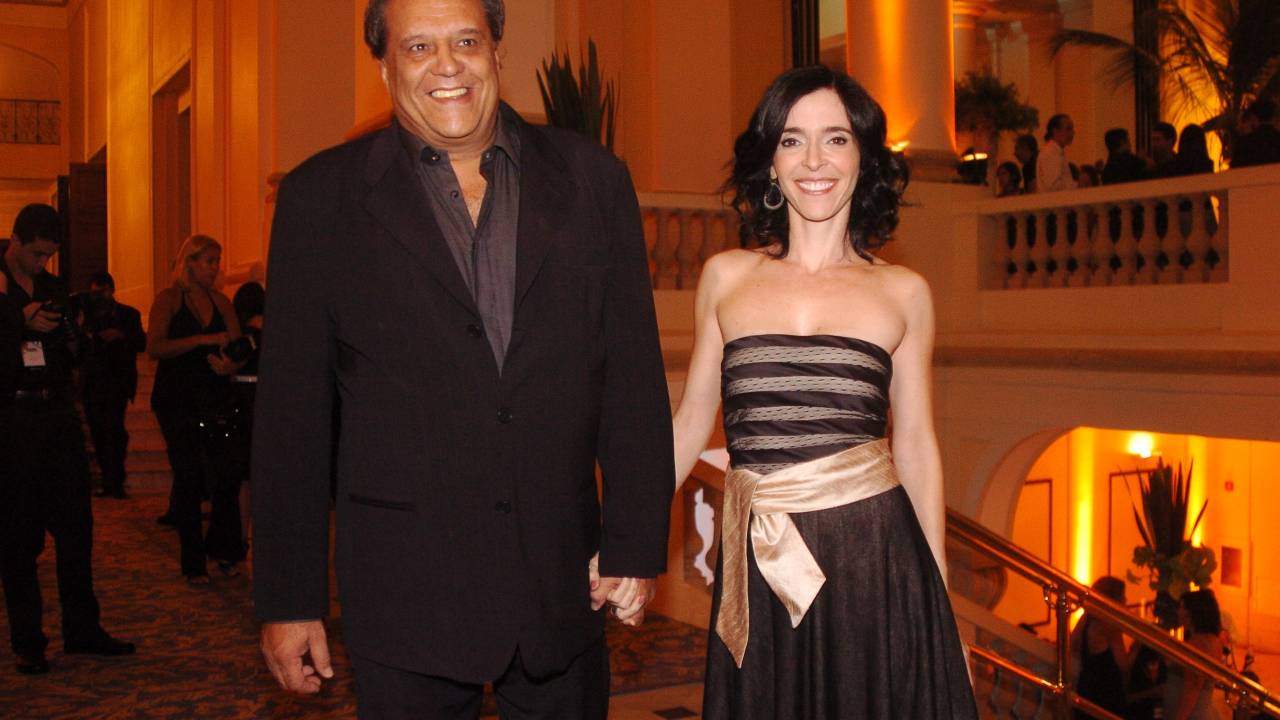 O diretor Dennis Carvalho -
