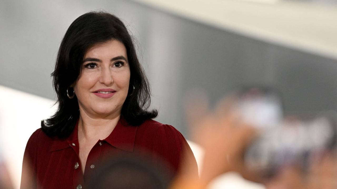 Brazilian new Planning Minister Simone Tebet gestures during her swearing-in ceremony at the Planalto Palace in Brasilia on January 5, 2023. (Photo by EVARISTO SA / AFP)