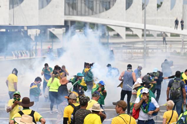 Invasão ao Congresso Nacional, STF e Palácio do Planalto, em Brasília - Invasão ao Congresso Nacional, STF e Palácio do Planalto, em Brasília -