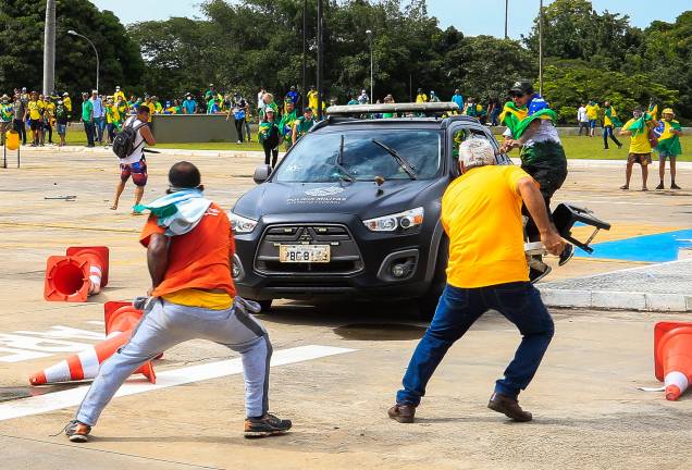 Invasão ao Congresso Nacional, STF e Palácio do Planalto, em Brasília - Invasão ao Congresso Nacional, STF e Palácio do Planalto, em Brasília -