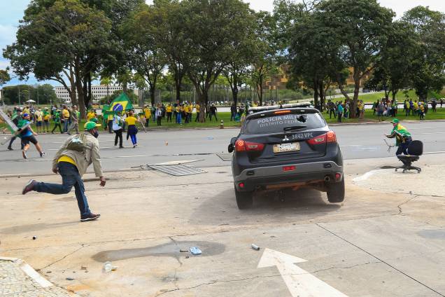 Invasão ao Congresso Nacional, STF e Palácio do Planalto, em Brasília - Invasão ao Congresso Nacional, STF e Palácio do Planalto, em Brasília -