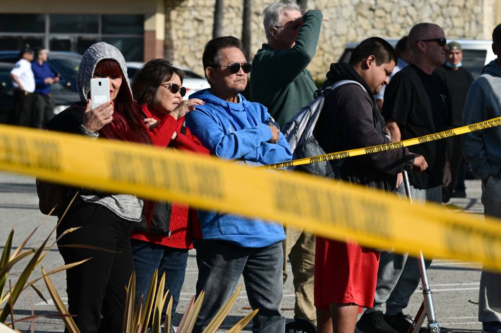 Atirador da Califórnia se suicidou após matar 10 pessoas, diz polícia