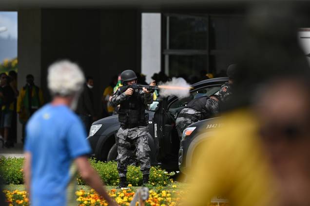 Invasão ao Congresso Nacional, STF e Palácio do Planalto, em Brasília - Invasão ao Congresso Nacional, STF e Palácio do Planalto, em Brasília -