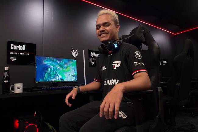 Marcos Oliveira, o Cariok, da equipe PaiN Gaming