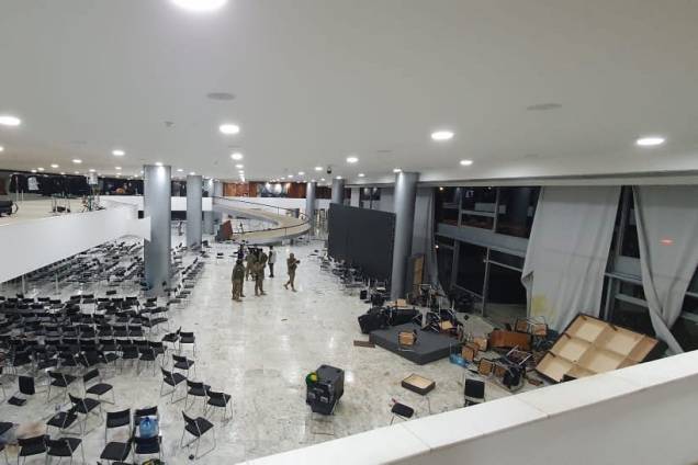 Ambiente interno do Palácio do Planalto alvo de vandalismo - Ambiente interno do Palácio do Planalto alvo de vandalismo -