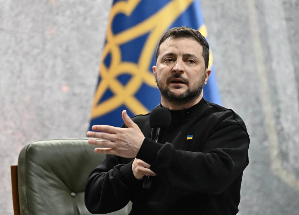 Com exército enfraquecido, Zelensky autoriza alistamento de pessoas com mais de 60 anos