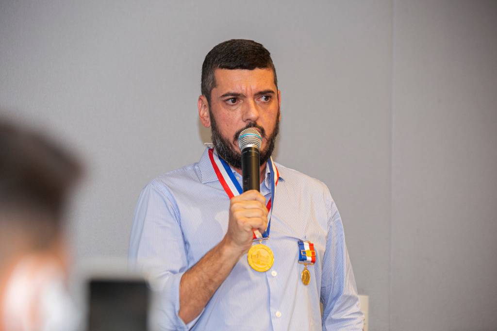 Presidente da Alerj reúne deputados às vésperas de votar projetos prioritários de Castro