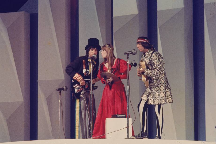 Arnaldo Baptista, Rita Lee e Sérgio Dias Baptista, do conjunto Os Mutantes, durante um show -