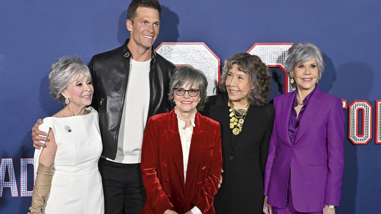 Tom Brady, Rita Moreno, Sally Field, Lily Tomlin e Jane Fonda