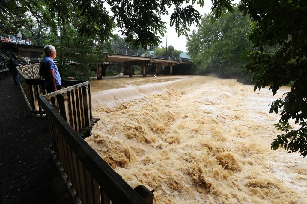 Cyclone Gabrielle Batters New Zealand Fiona Goodall