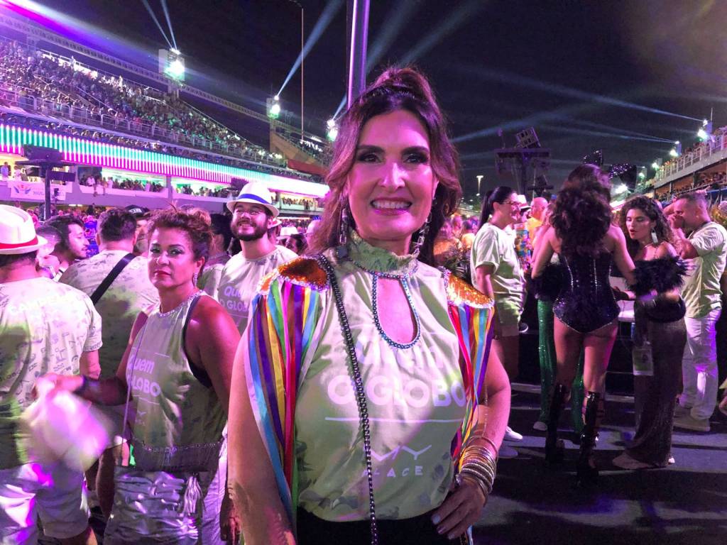 Quem está por trás das fantasias exóticas de Fátima Bernardes