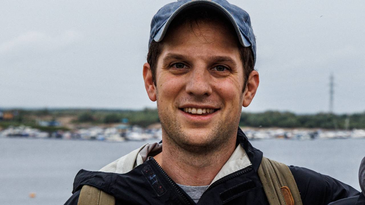 A picture taken on July 24, 2021 shows journalist Evan Gershkovich. - A US reporter for The Wall Street Journal newspaper has been detained in Russia for espionage, Russian news agencies reported Thursday, citing the FSB security services. "The FSB halted the illegal activities of US citizen Evan Gershkovich... a correspondent of the Moscow bureau of the American newspaper The Wall Street Journal, accredited with the Russian foreign ministry," the FSB was quoted as saying. He is "suspected of spying in the interests of the American government" and of collecting information "on an enterprise of the Russian military-industrial complex," agencies reported. (Photo by Dimitar DILKOFF / AFP)