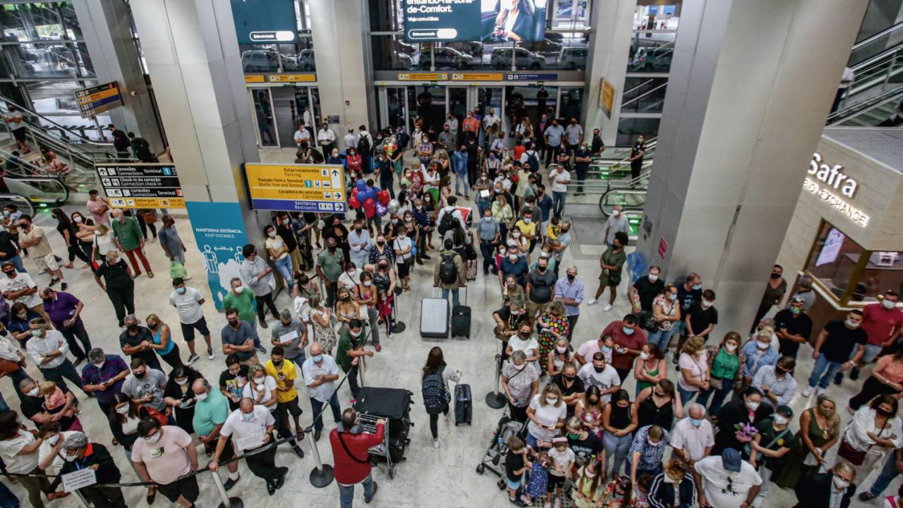 TURBULÊNCIA - Aeroporto em São Paulo: a volta da burocracia a estrangeiros gerou amplo descontentamento no mercado