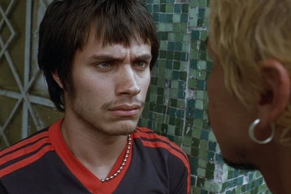 16-Amores_Brutos Gael García Bernal em 'Amores Brutos' -