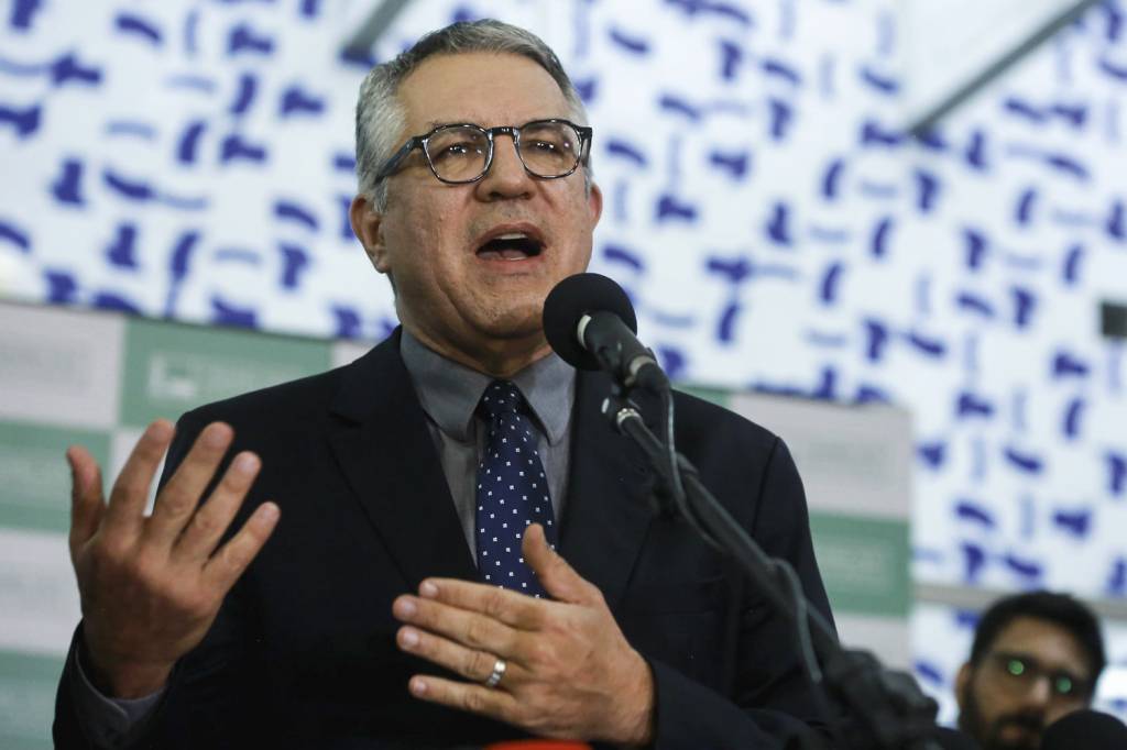 Padilha diz que condena ‘veementemente’ invasão do MST a áreas produtivas