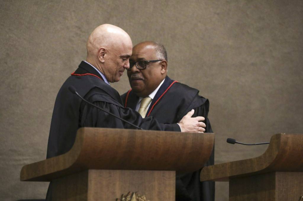 ALEXANDRE-MORAES-BENEDITO-GONCALVES-TSE-2022-01.jpg JUSTIÇA - Alexandre de Moraes e o corregedor Benedito Gonçalves: processo pode ser julgado no TSE ainda neste semestre