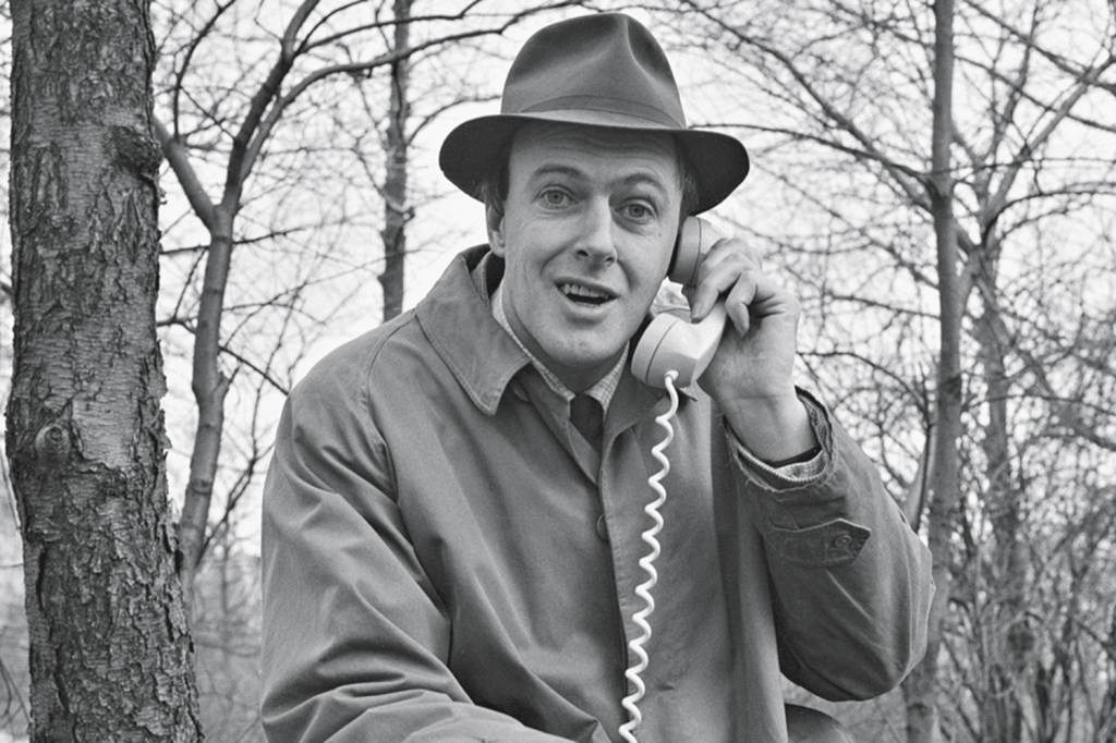 GettyImages-8646720—alta.jpg Roald Dahl