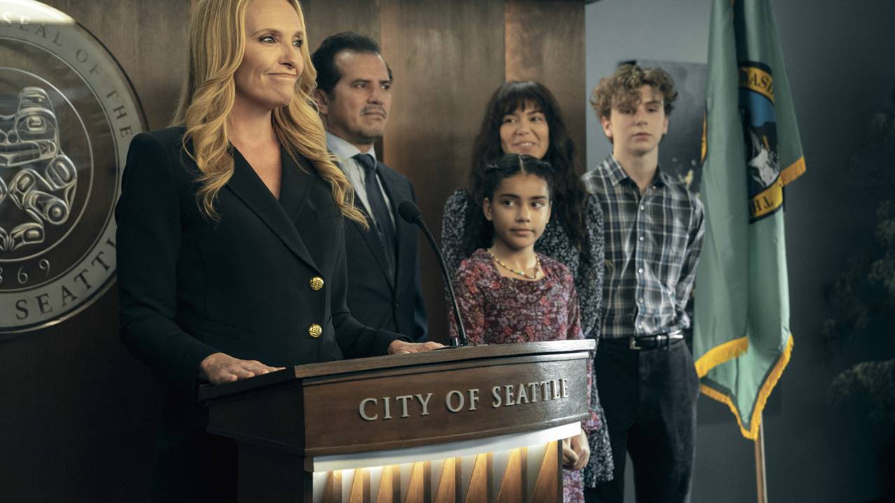 CHOQUE CULTURAL - Toni Collette (à esq.), em O Poder: jovens heroínas em uma trama feminista pop