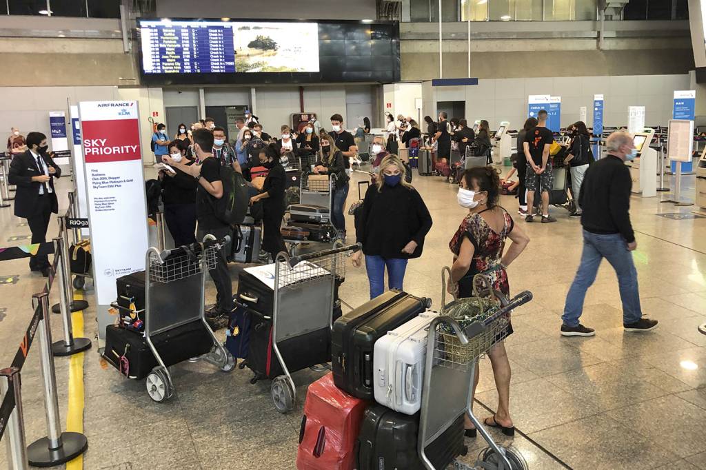 SPC328843.JPG EMBARQUE - Aeroporto do Galeão: as viagens retornaram no pós-pandemia