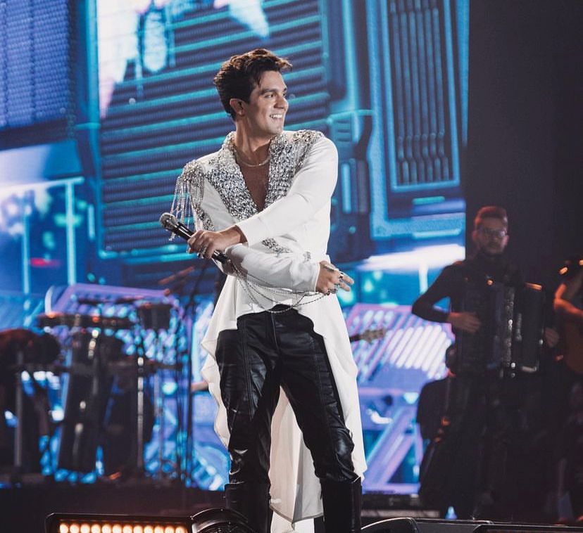 A crítica ao polêmico figurino de Luan Santana: ‘meio Frankenstein’