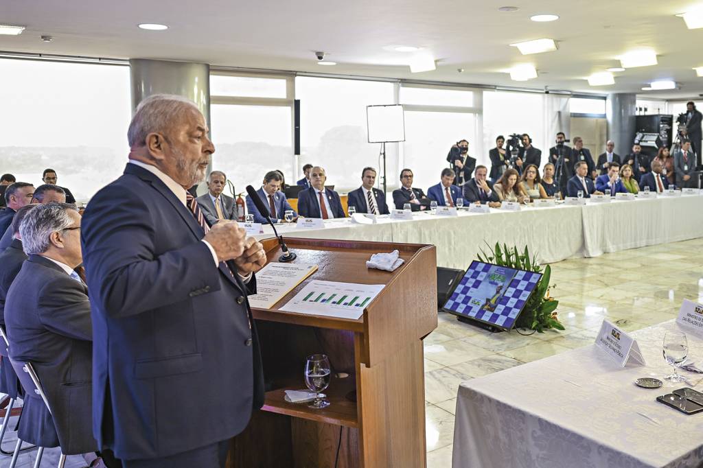 10042023—reunio-ministerial-dos-100-dias-de-governo_52807738940_o.jpg BALANÇO - Lula: 100 dias e ainda sem base parlamentar
