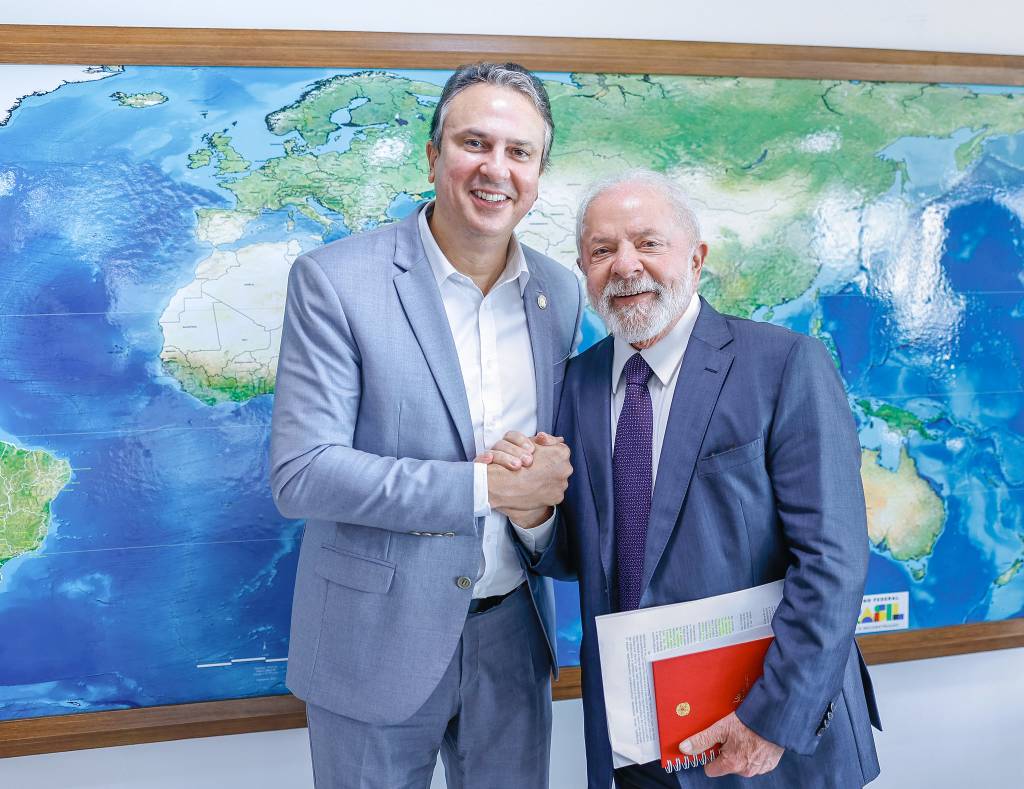 Lula participa de encontro sobre alimentação escolar, em Brasília