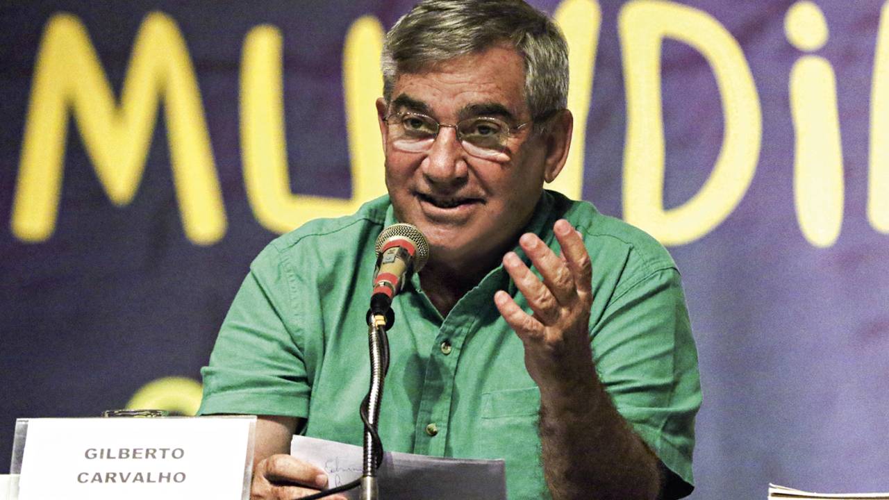 AMIGOS - Gilberto Carvalho: cargo no Ministério do Trabalho e visitas a Lula