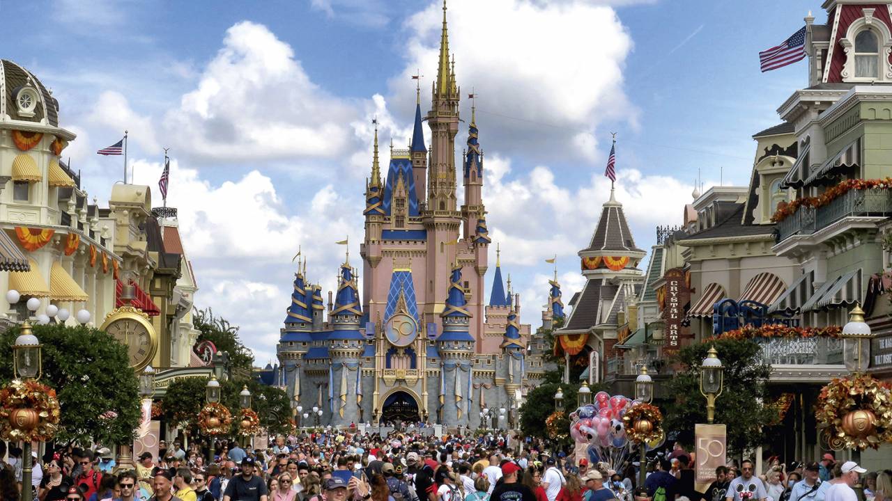 TERRA DA ALEGRIA - Parque da Disney na Flórida: autonomia de quase cinquenta anos em xeque
