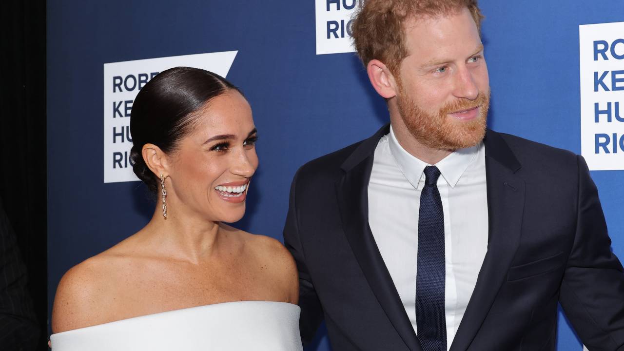 NEW YORK, NEW YORK - DECEMBER 06 Meghan, Duchess of Sussex and Prince Harry, Duke of Sussex attend the 2022 Robert F. Kennedy Human Rights Ripple of Hope Gala at New York Hilton on December 06, 2022 in New York City. (Photo by Mike Coppola/Getty Images for 2022 Robert F. Kennedy Human Rights Ripple of Hope Gala)