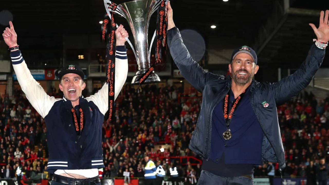 Rob McElhenney e Ryan Reynolds, donos do Wrexham FC