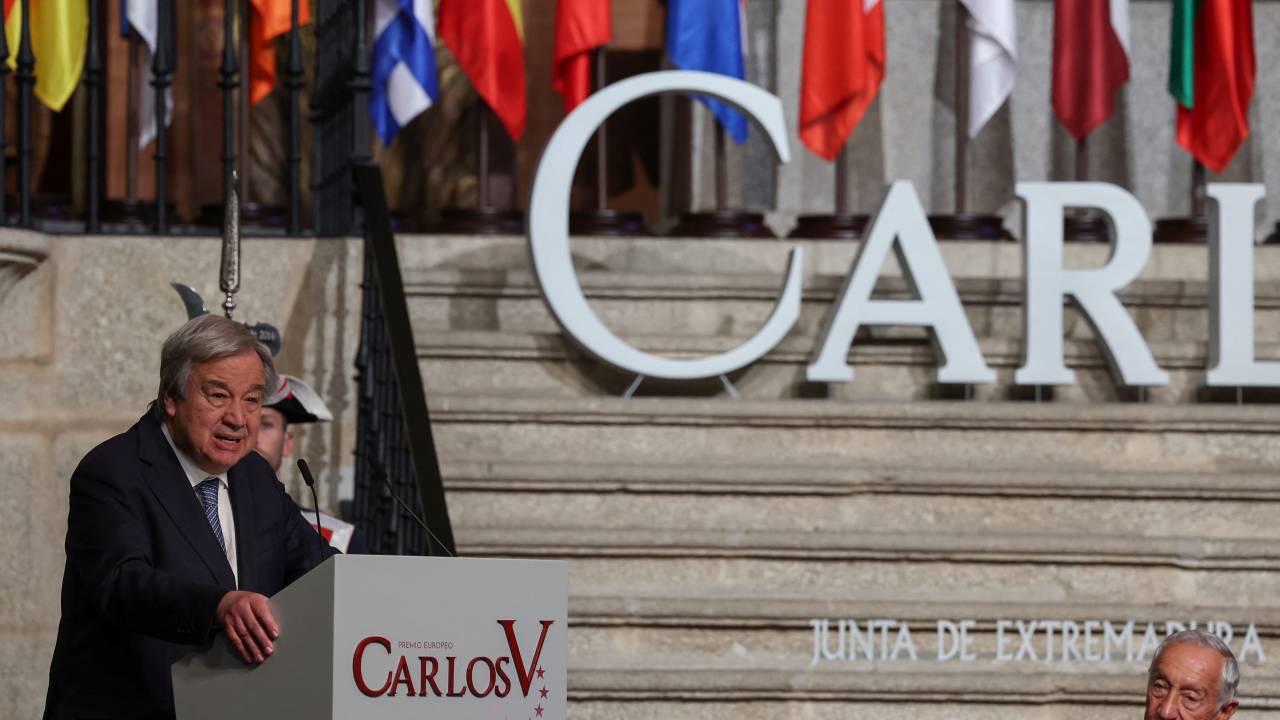 United Nations (UN) Secretary General Antonio Guterres delivers a speech after receiving the Carlos V European Award during a ceremony at the Royal Monastery of Yuste, in Cuacos de Yuste, on May 9, 2023. (Photo by Pierre-Philippe MARCOU / AFP)