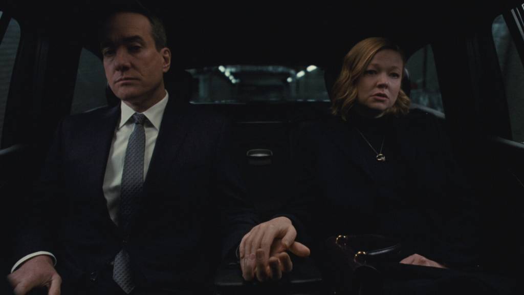 28succession-1-videoSixteenByNineJumbo1600 Tom (Matthew Macfadyen) e Shiv (Sarah Snook) no final de 'Succession' -