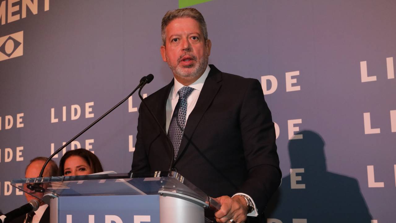 O presidente da Câmara, Arthur Lira (PP-AL)., durante palestra em evento do LIDE