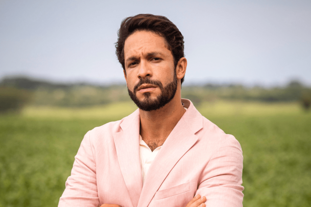 Como o italiano de ‘Terra e Paixão’ uniu dois golpistas famosos da Netflix