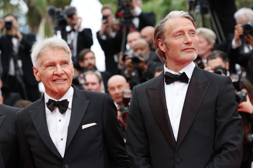 “Indiana Jones And The Dial Of Destiny” Red Carpet – The 76th Annual Cannes Film Festival Harrison Ford e Mads Mikkelsen na estreia de 'Indiana Jones e a Relíquia do Destino' no Festival de Cannes -
