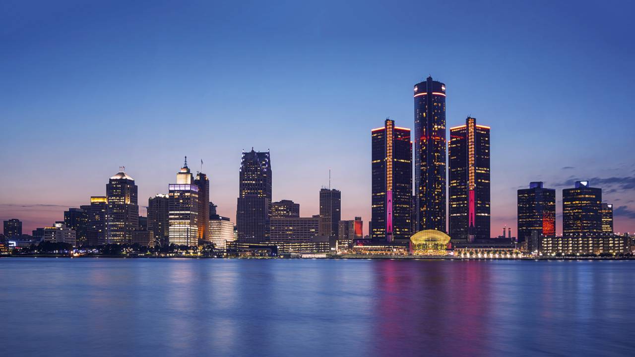 VOLTA POR CIMA - Detroit: inauguração de fábricas e criação de centros de tecnologia
